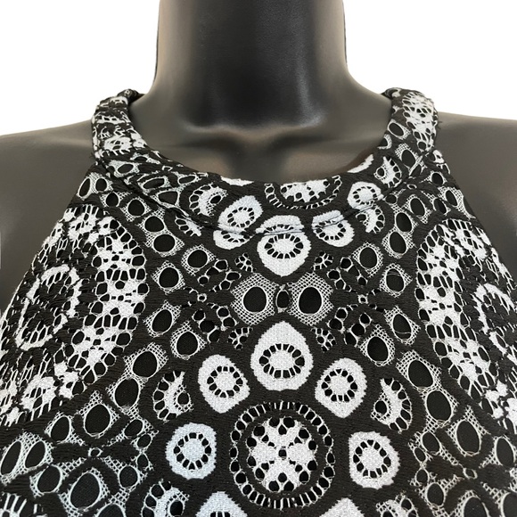 CITY TRIANGLES black + white lace high-neck halter skater mini dress [9 … - Picture 9 of 9